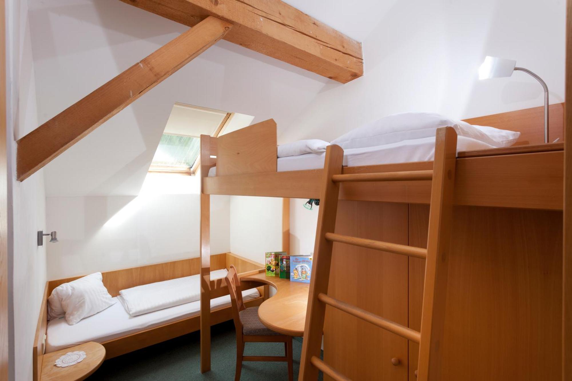 Alpenhotel Badmeister Flattach Room photo